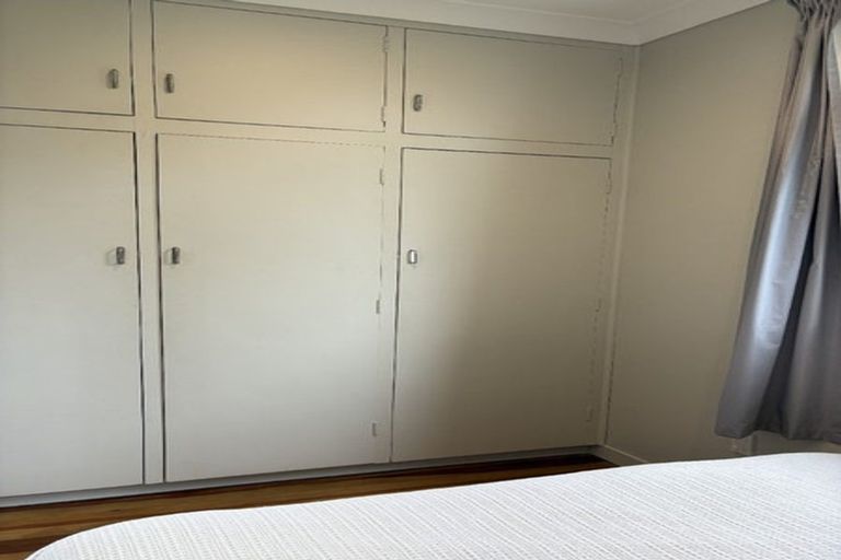 Photo of property in 2 Ross Street, Woodville, 4920