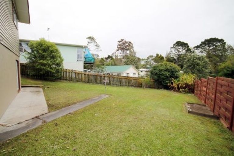 Photo of property in 23 Flaxdale Street, Birkdale, Auckland, 0626