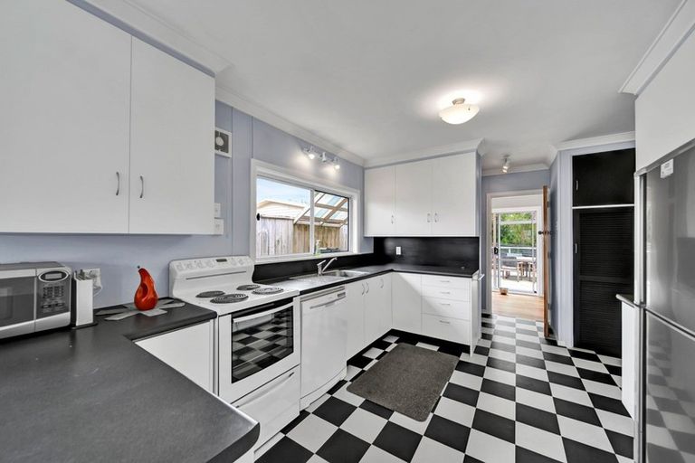 Photo of property in 13 Torbay Street, Brooklands, New Plymouth, 4310