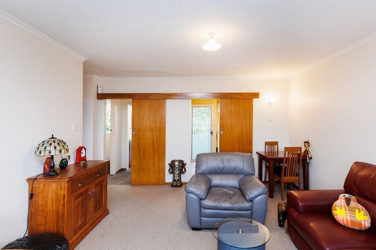 Photo of property in 10 Kiwi Court, Roslyn, Palmerston North, 4414