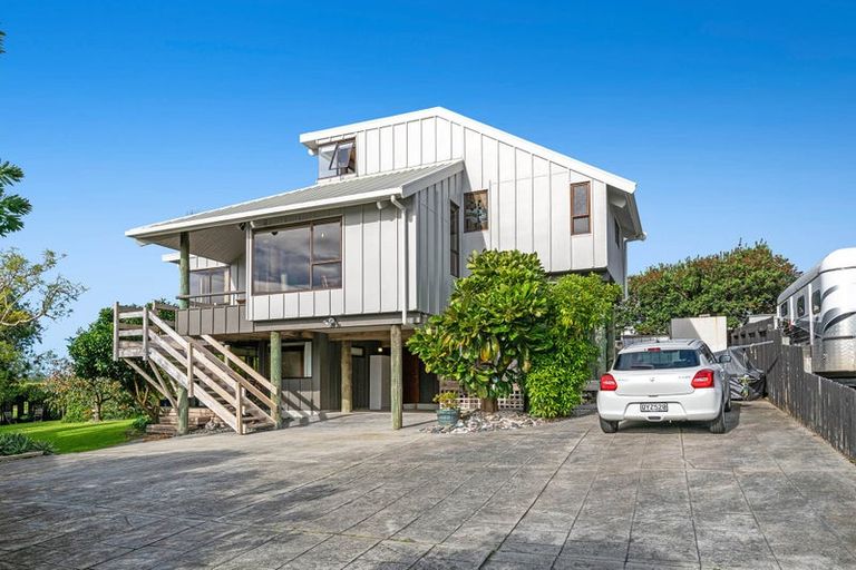 Photo of property in 20 Hinemoa Place, Snells Beach, 0920