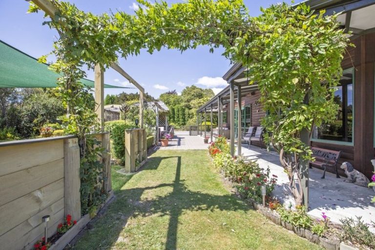 Photo of property in 88 Kuratawhiti Street, Greytown, 5712