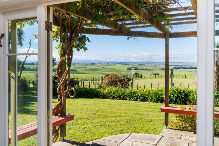 Photo of property in 768 Mount Stewart Halcombe Road, Halcombe, Feilding, 4779