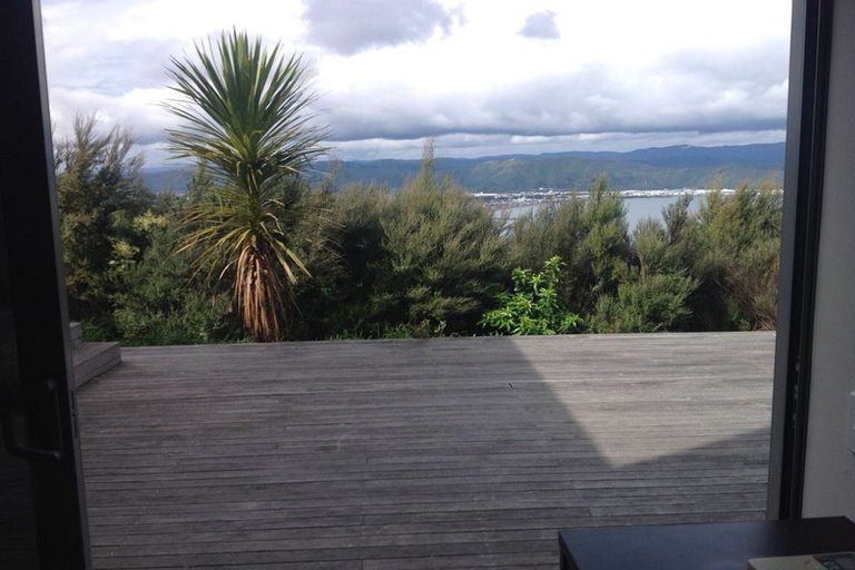 Photo of property in 71 Tamworth Crescent, Newlands, Wellington, 6037