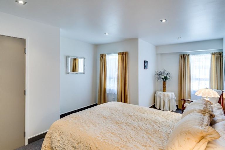 Photo of property in 90 Simla Avenue, Havelock North, 4130