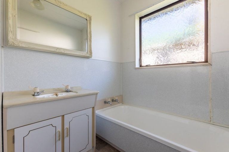 Photo of property in 28b Pollen Street, Woodville, 4920