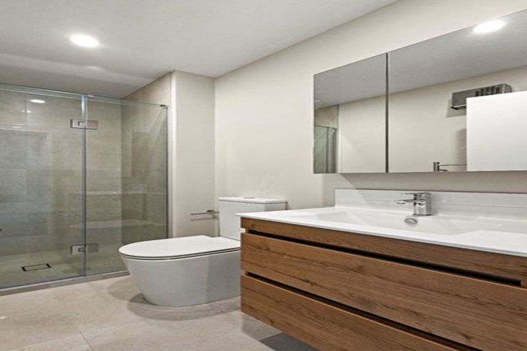 Photo of property in 2/21 Leamington Street, Addington, Christchurch, 8024