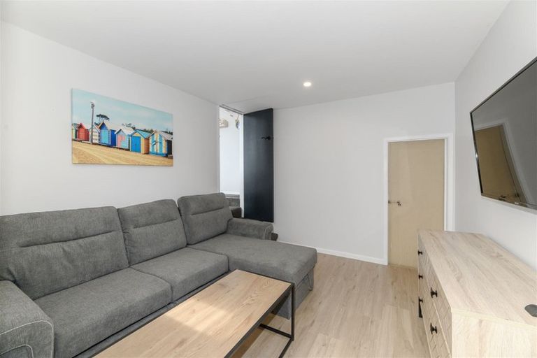 Photo of property in 1/35 Taikata Road, Te Atatu Peninsula, Auckland, 0610