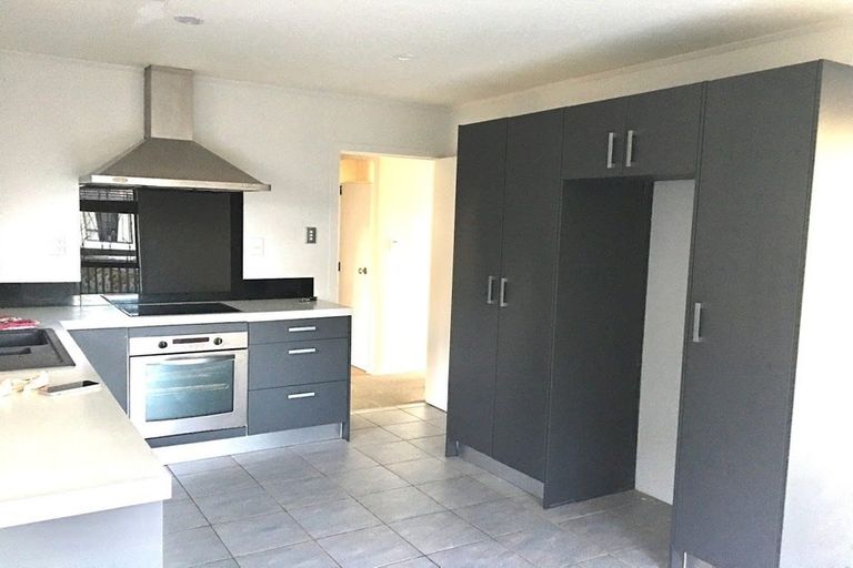 Photo of property in 84 Keegan Drive, Massey, Auckland, 0614