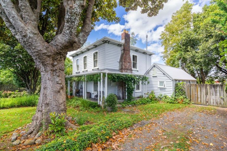 Photo of property in 129 Main Street, Greytown, 5712