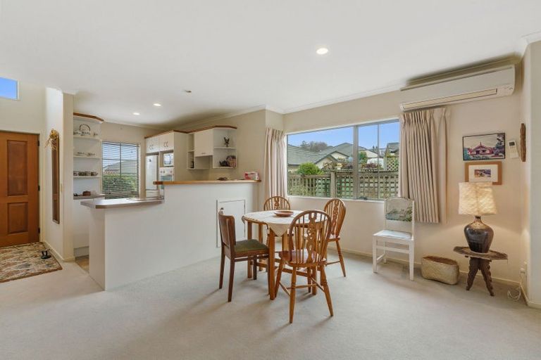 Photo of property in 35 Lakeridge Close, Rangatira Park, Taupo, 3330