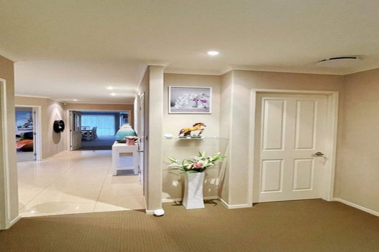 Photo of property in 15 Matheson Road, Red Beach, 0932