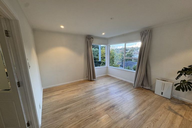 Photo of property in 39 Redwing Street, Browns Bay, Auckland, 0630