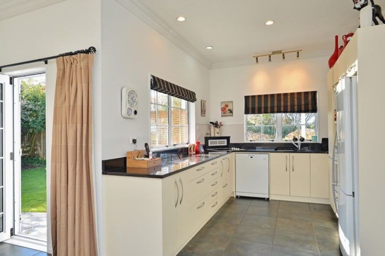 Photo of property in 56 Jellicoe Street, Greytown, 5712