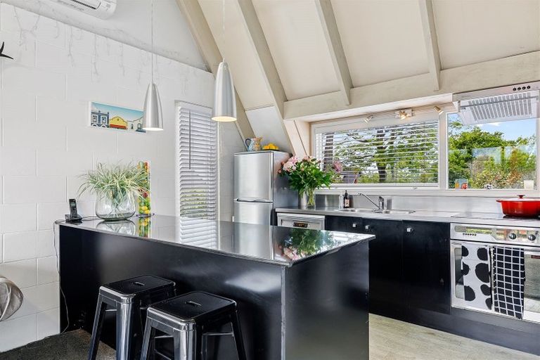 Photo of property in 394 Papanui Road, Strowan, Christchurch, 8052