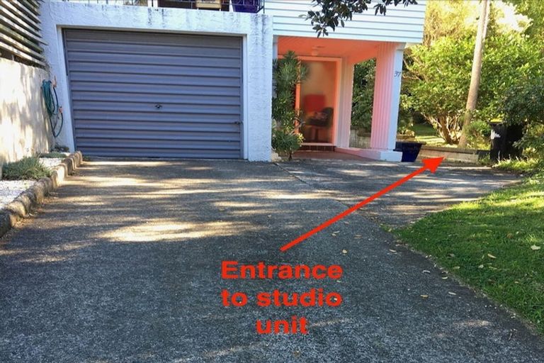 Photo of property in 37 Silverstream Road, Crofton Downs, Wellington, 6035