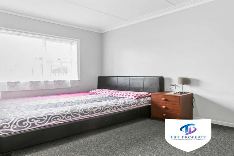 Photo of property in 38 Great South Road, Papakura, 2110