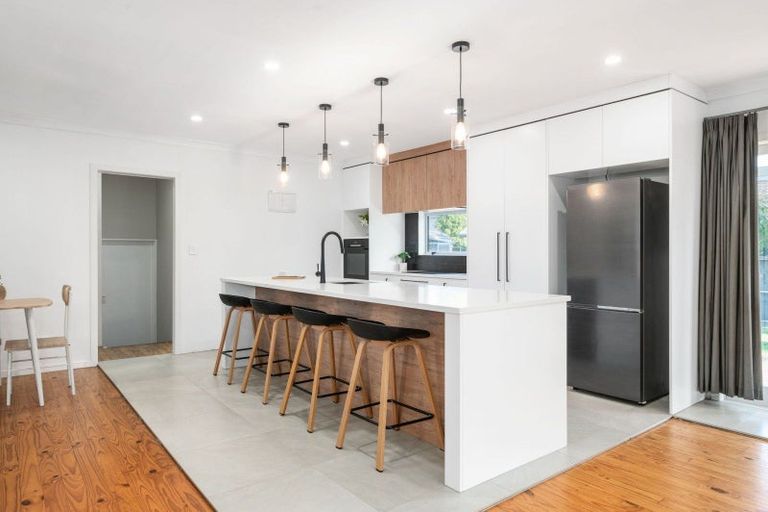 Photo of property in 27a Macdonald Road, Glenview, Hamilton, 3206