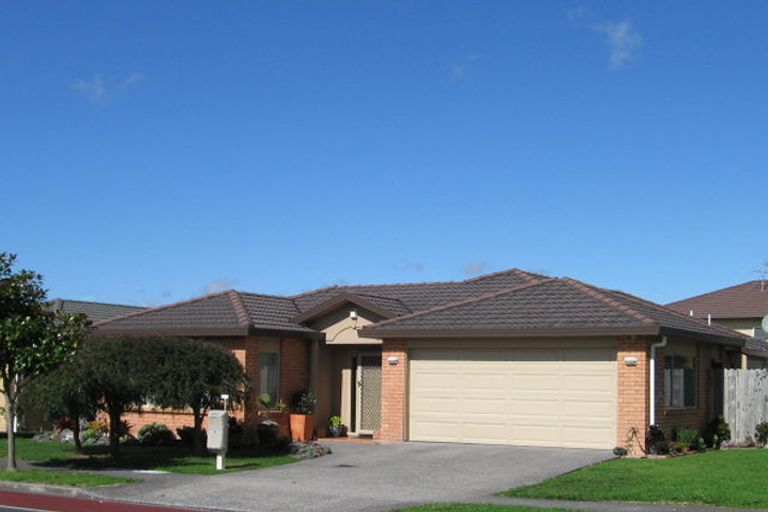 Photo of property in 14 Gunner Drive, Te Atatu Peninsula, Auckland, 0610