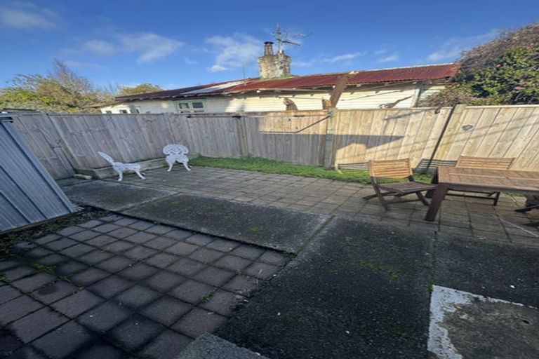 Photo of property in 1/516 Fergusson Drive, Trentham, Upper Hutt, 5018