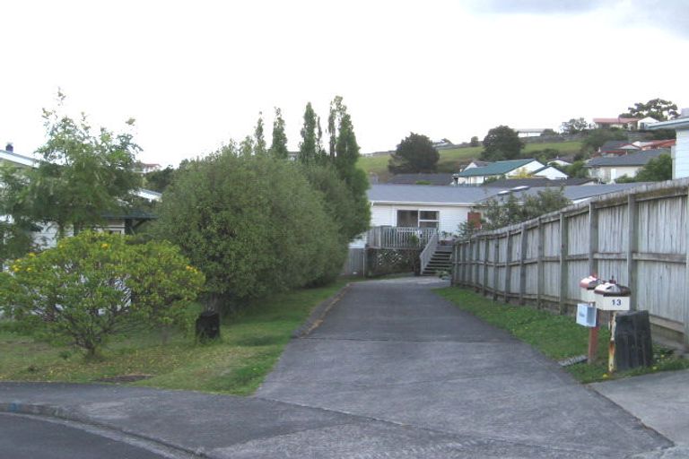 Photo of property in 15 Worthington Place, West Harbour, Auckland, 0618