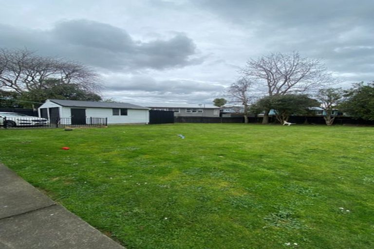Photo of property in 14 Lewis Place, Highbury, Palmerston North, 4412