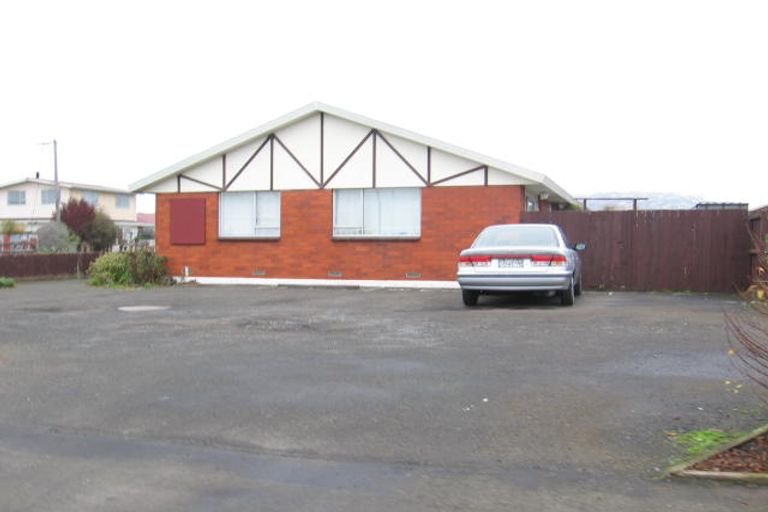 Photo of property in 72 Reid Road, South Dunedin, Dunedin, 9012