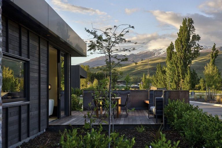 Photo of property in Kawarau Heights, 14 Kawarau Heights Boulevard, Lake Hayes, Queenstown, 9304