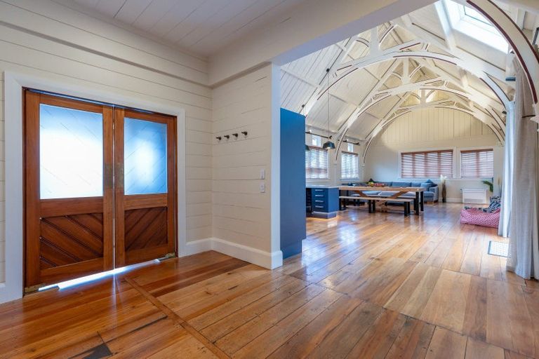 Photo of property in 319 Hardy Street, Nelson, 7010