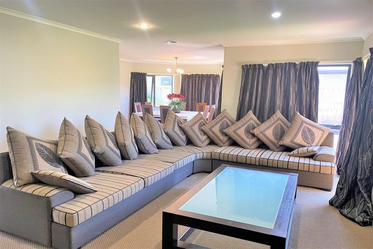 Photo of property in 22a Madison Street, Cambridge, 3434