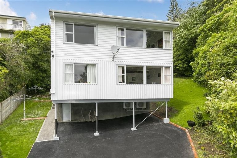 Photo of property in 19a Collier Avenue, Karori, Wellington, 6012