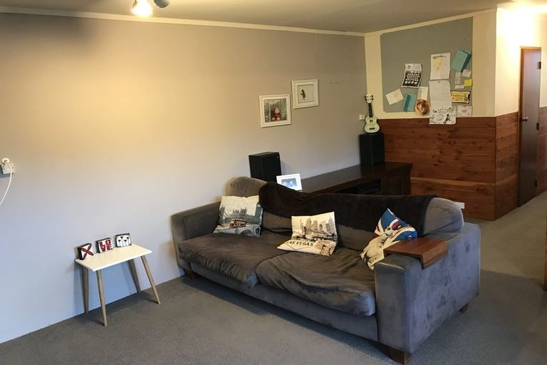 Photo of property in 34 Mark Avenue, Paparangi, Wellington, 6037