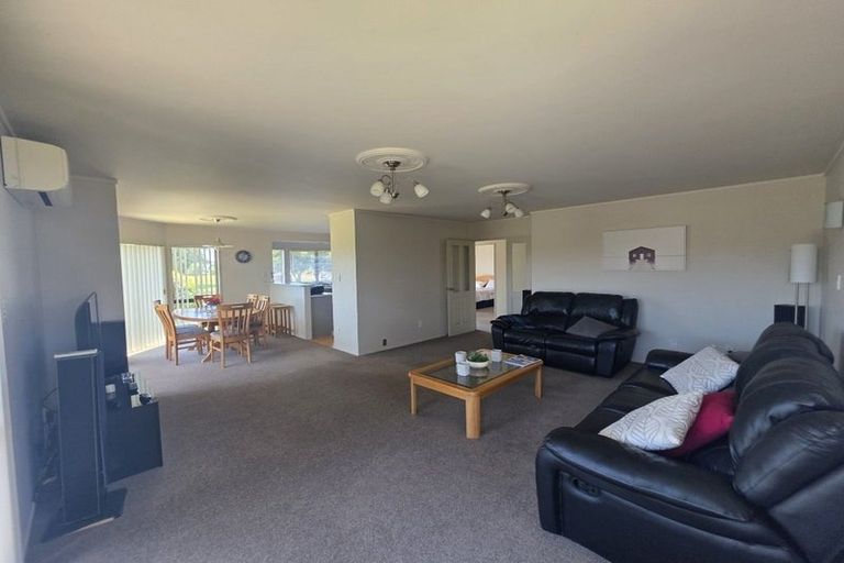 Photo of property in 14 Russley Drive, Mount Maunganui, 3116