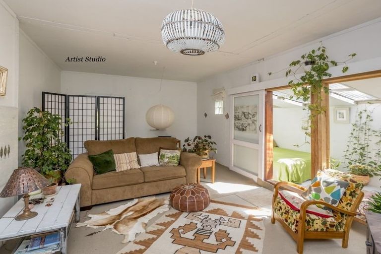 Photo of property in 18 Graham Street, Levin, 5510