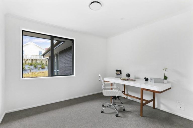 Photo of property in 128 Lisle Farm Drive, Pukekohe, 2120