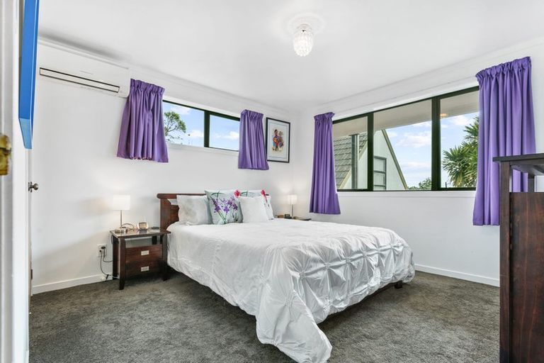 Photo of property in 84a/1 Avonleigh Road, Green Bay, Auckland, 0604