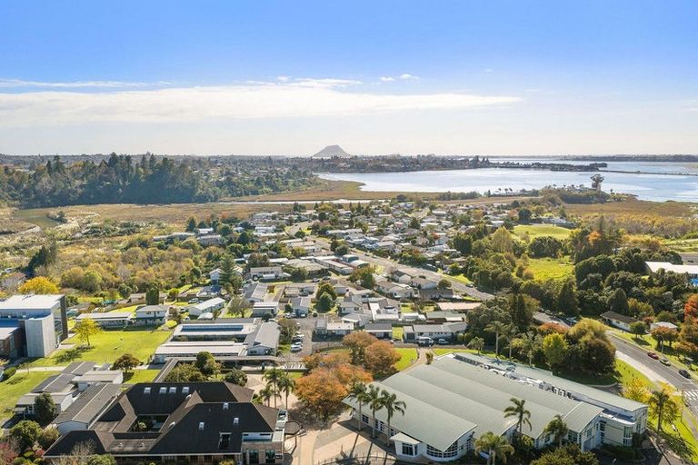Photo of property in 104 Windermere Drive, Poike, Tauranga, 3112