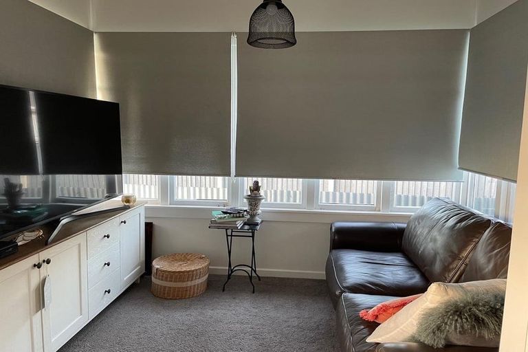 Photo of property in 208 Tukapa Street, Westown, New Plymouth, 4310