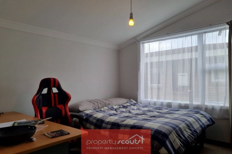 Photo of property in 175a Tukapa Street, Westown, New Plymouth, 4310