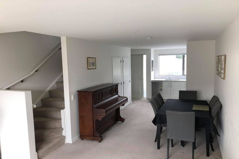 Photo of property in 15/2u Stone Street, Miramar, Wellington, 6022