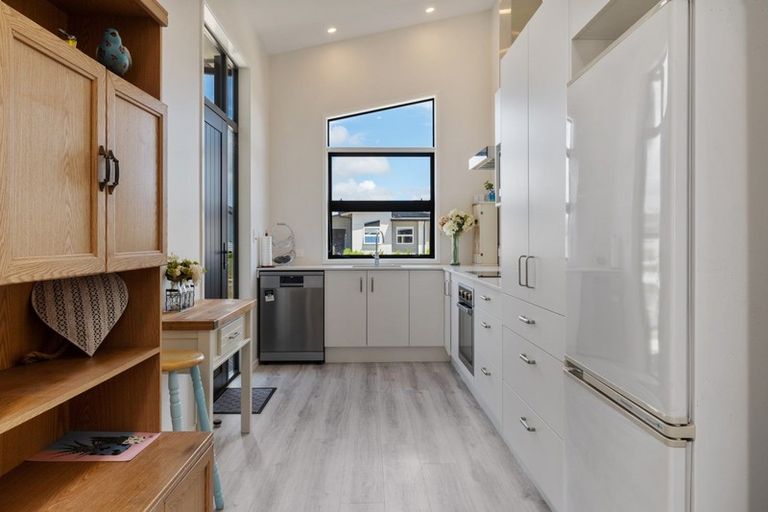 Photo of property in 16a Tamapahore Boulevard, Papamoa Beach, Papamoa, 3118