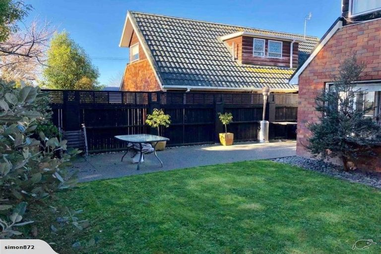 Photo of property in 439 Avonhead Road, Avonhead, Christchurch, 8042