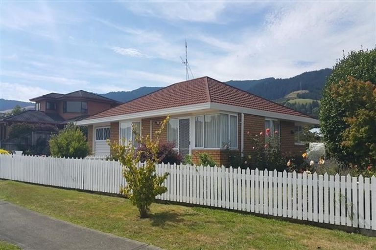 Photo of property in 39 Rochfort Drive, Richmond, 7020