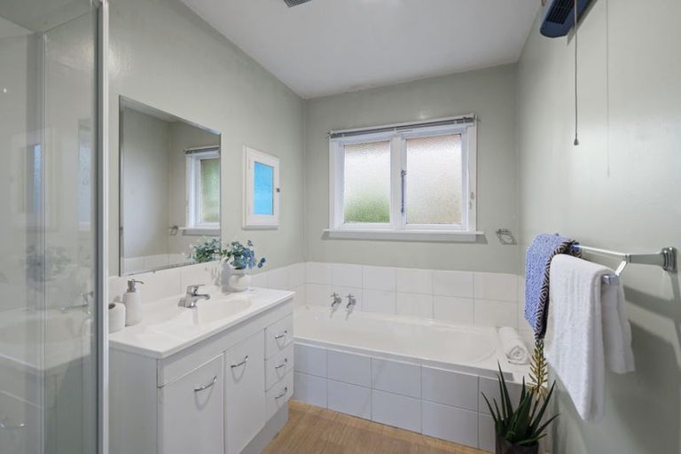 Photo of property in 1/10 Springhill Street, Avonhead, Christchurch, 8042