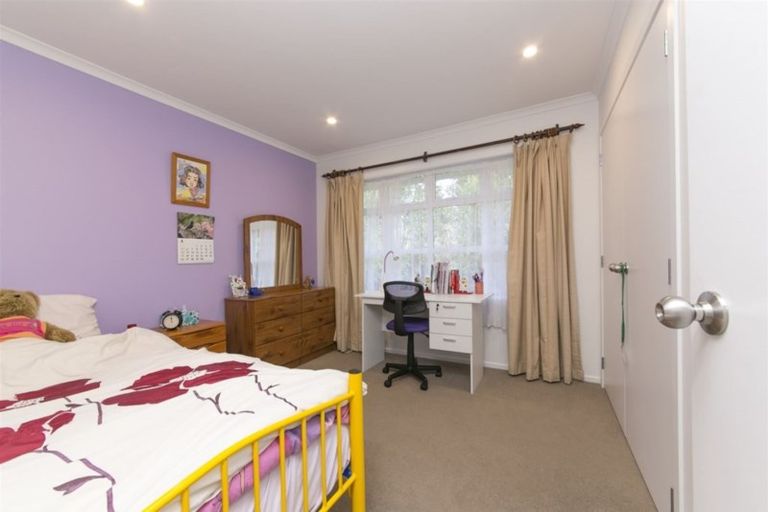 Photo of property in 48 Fairmount Road, Titirangi, Auckland, 0604
