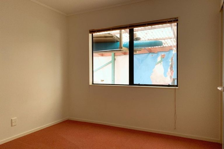 Photo of property in 1 Harvest Drive, Henderson, Auckland, 0612