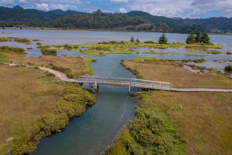 Photo of property in 26 North Ridge Drive, Pauanui, 3579