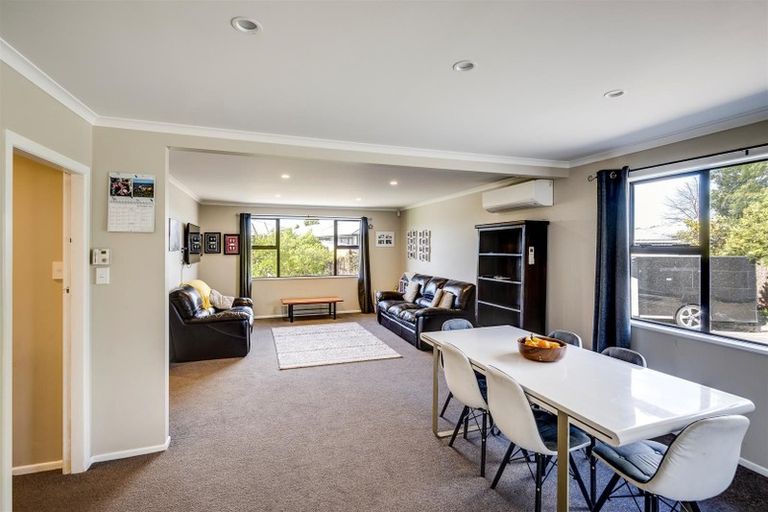 Photo of property in 6 Jarvis Place, Taradale, Napier, 4112