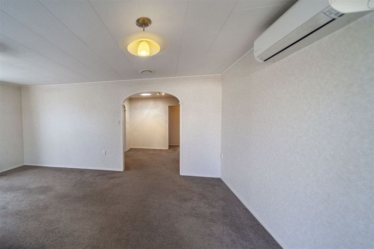Photo of property in 30a Elliott Street, Taradale, Napier, 4112