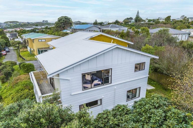 Photo of property in 4a Arawhata Street, Ranui, Porirua, 5024
